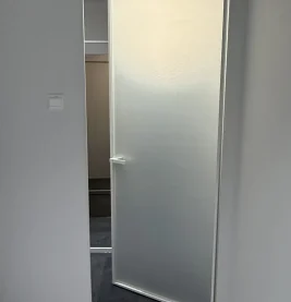 WhatsApp Image 2025-04-17 slimframe pivot door
